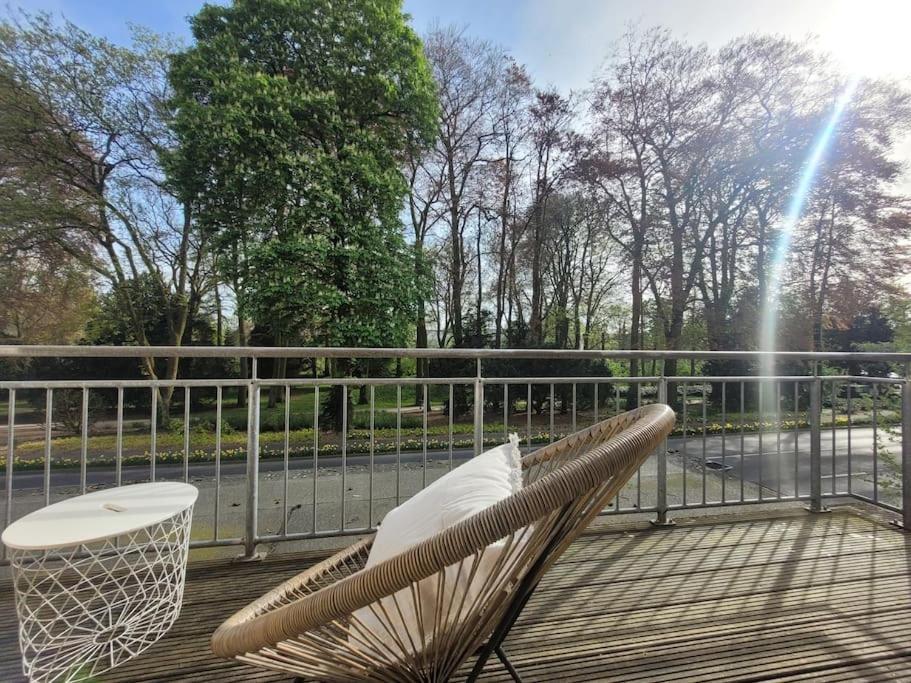 Mit Blick In Den Emsseepark Warendorf Exterior photo